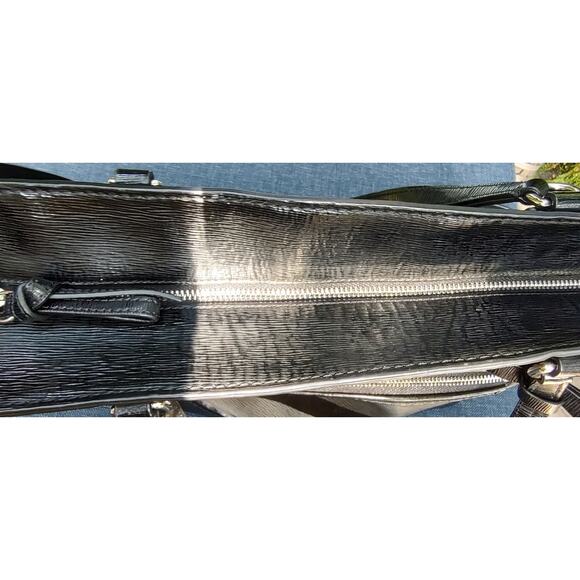 COACH - Poppy Textured Patent Leather Blair Tote Bag - Picture 10 of 11